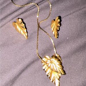 MONET Gold Leaf Jewelry Set